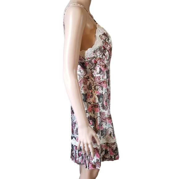 Vintage Victoria's Secret Slip Dress - Picture 4 of 10